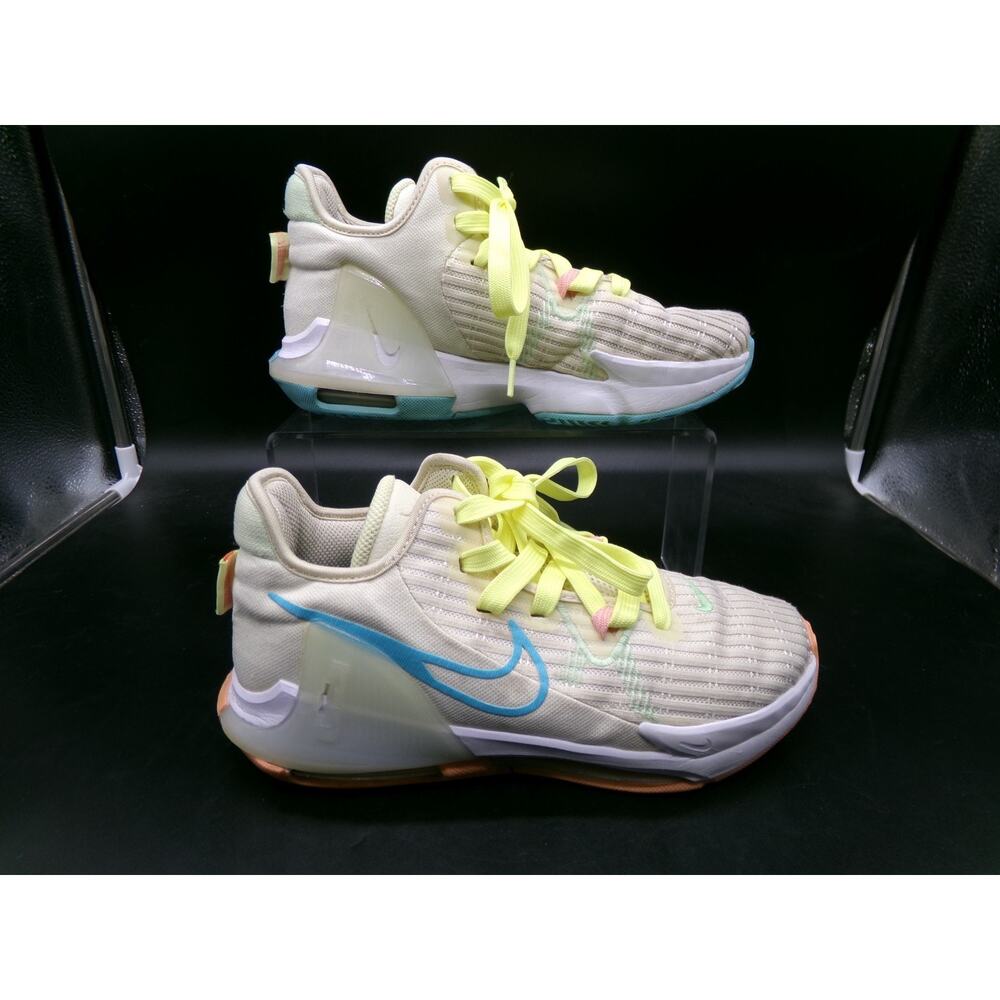 Nike LeBron 2022 Witness 6 GS Easter Size 5Y Shoes DD0423-103 GUC